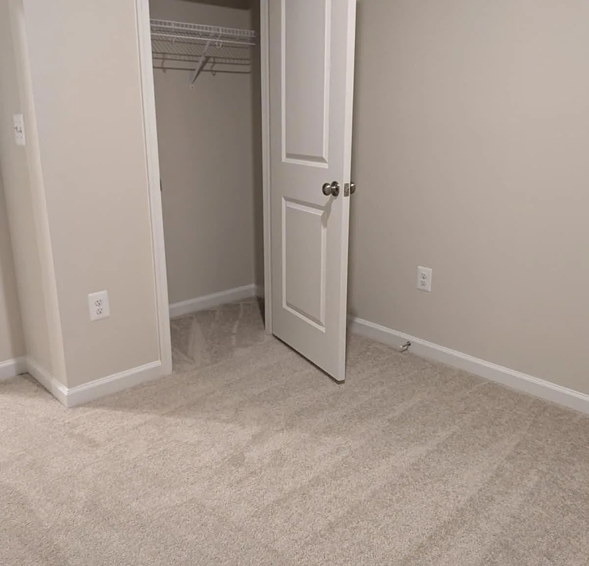 3 bed, 2.0 bath, $2,100 — Photo 3