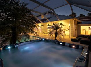 433 Corbel Dr, Naples, FL 34110