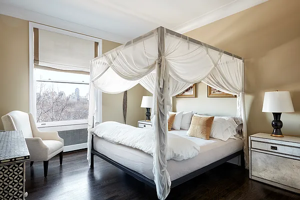 Sold by Corcoran | media 33