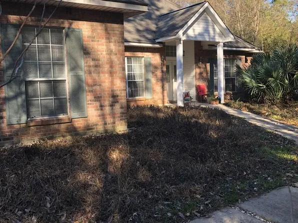 145 Pine Ridge Dr, Picayune, MS 39466