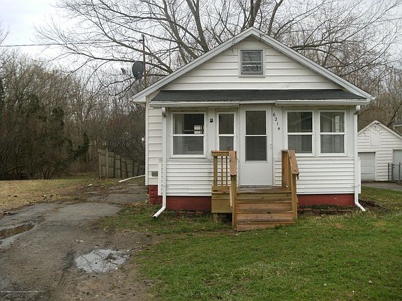3rd image of 6214 Marywood Ave