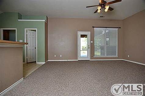 3rd image of 1550 Avonlea Dr