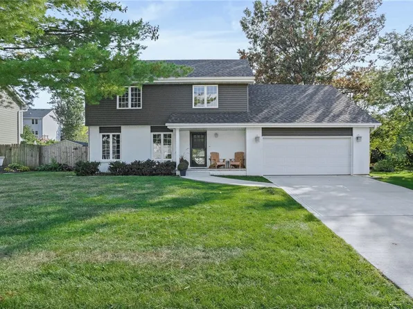 10550 Clark St, Clive, IA 50325