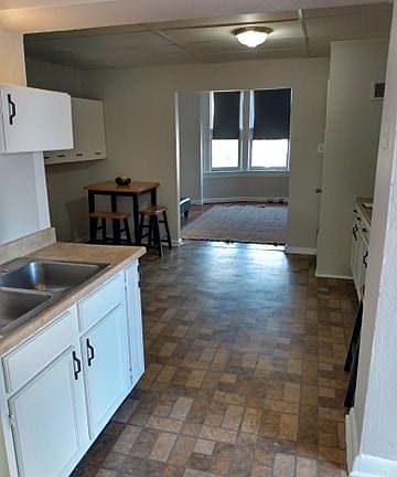 2nd image of 506 Schirmer St