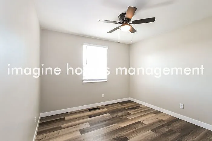 803 Brookside Dr — Photo 9
