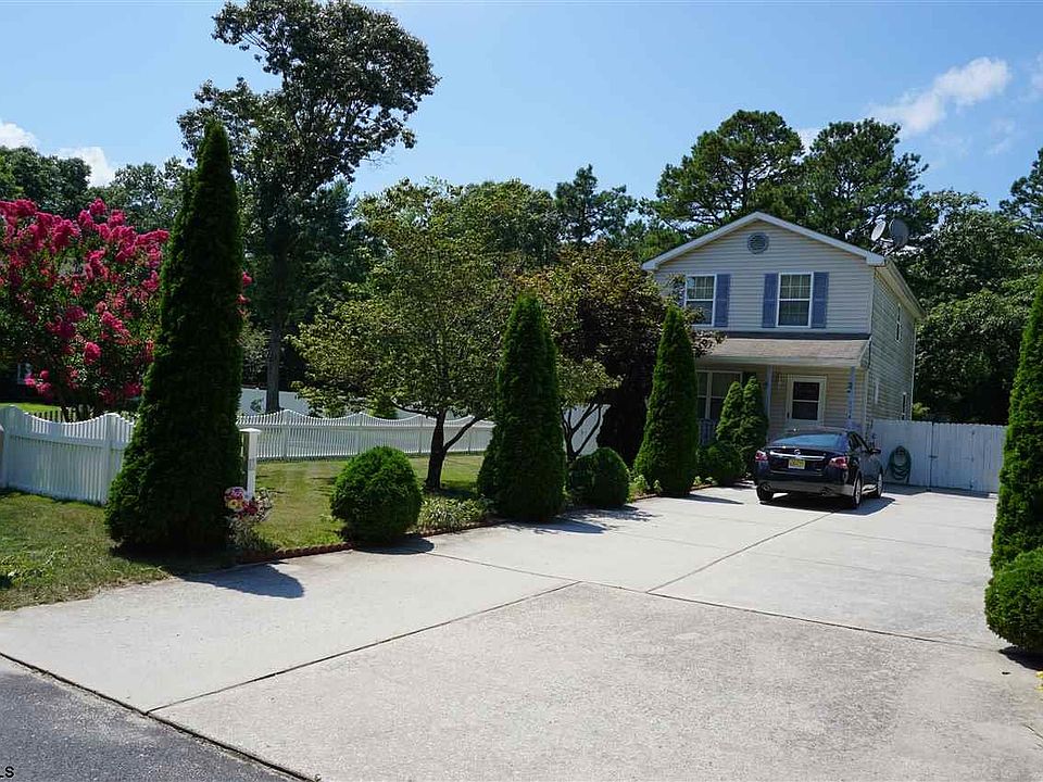 1st image of 423 Vine Ave #A