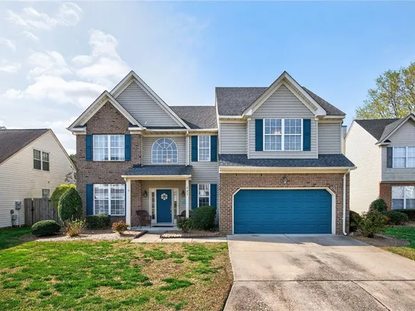 523 Whisper Walk, Chesapeake, VA 23322