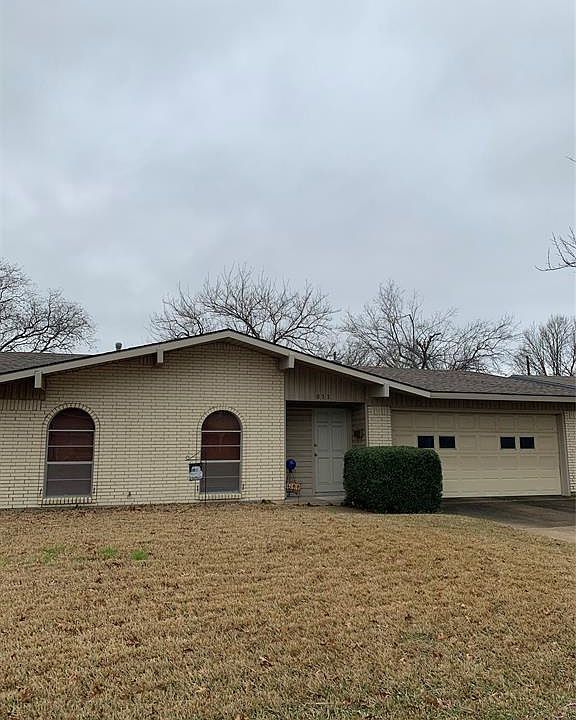 1st image of 611 Debra Dr