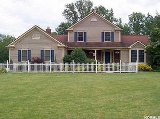 6646 Neff Rd, Medina, OH 44256