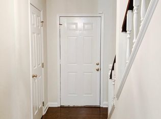 2844 Shadowbrook Ln, Winston Salem, NC 27103