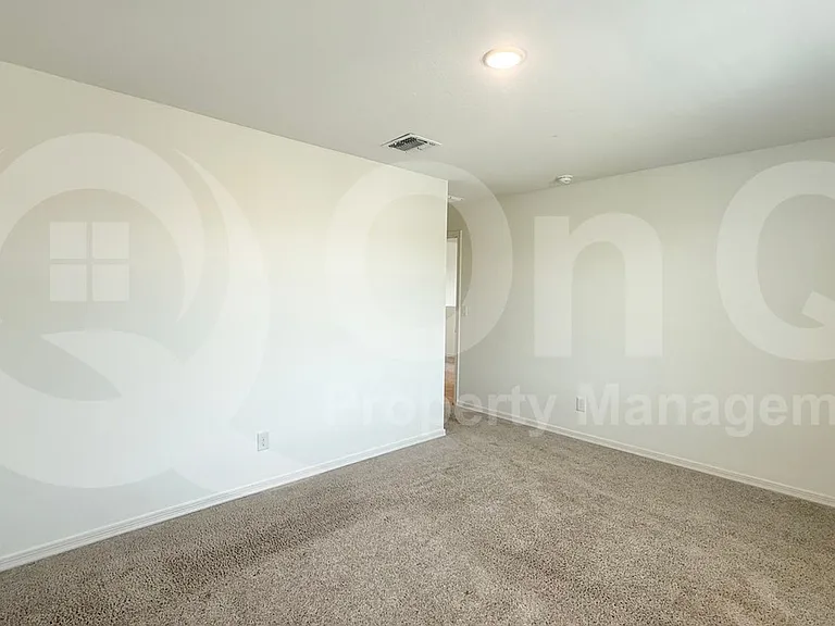 10838 W Marguerite Ave — Photo 15