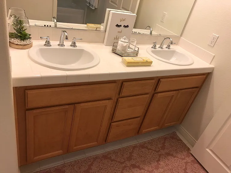 Glenoaks Villas — Photo 75