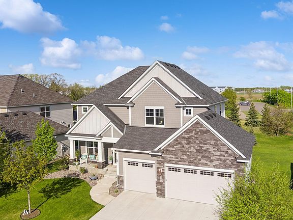 2nd image of 4262 Parkview Ln