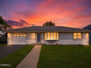 530 E Woodland Avenue, Toms River, NJ 08753
