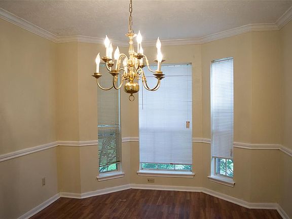 4th image of 1302 Musselburgh Ct