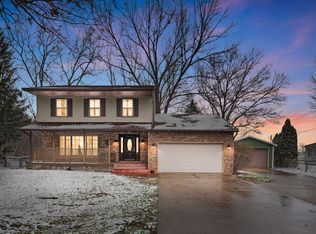 23836 N Shore Dr, Edwardsburg, MI 49112