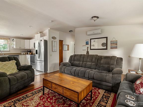 5th image of 1030 Timber Lane