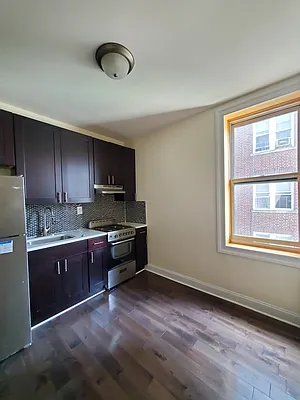 Rented by BRICK & GALO REALTY CORP | media 7