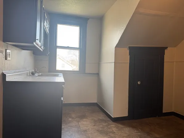 239 70th St #2, Niagara Falls, NY 14304