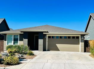 4235 SW 42nd St, Redmond, OR 97756
