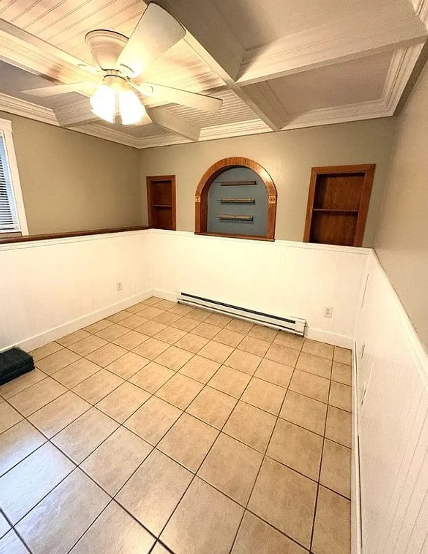 1318 W Mallon — Photo 2