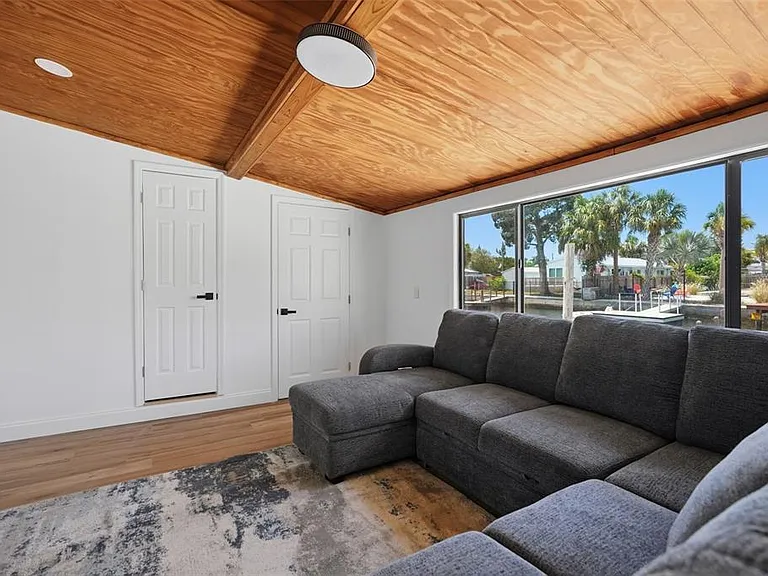 7037 McCray Dr — Photo 9