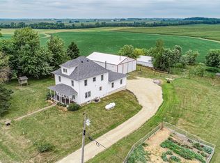19498 Shooting Star Rd, Anamosa, IA 52205