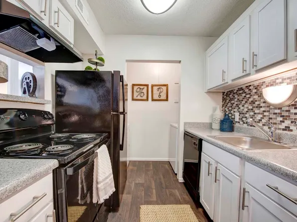 Corners at Crystal Lake