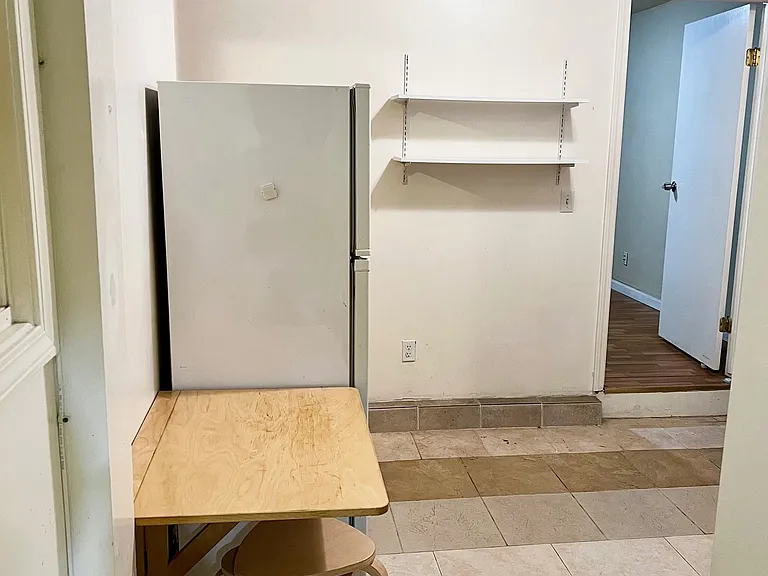 446 Arch St #3 — Photo 1