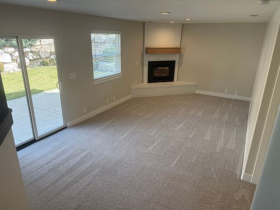 4th image of 564 N Dalton Ave