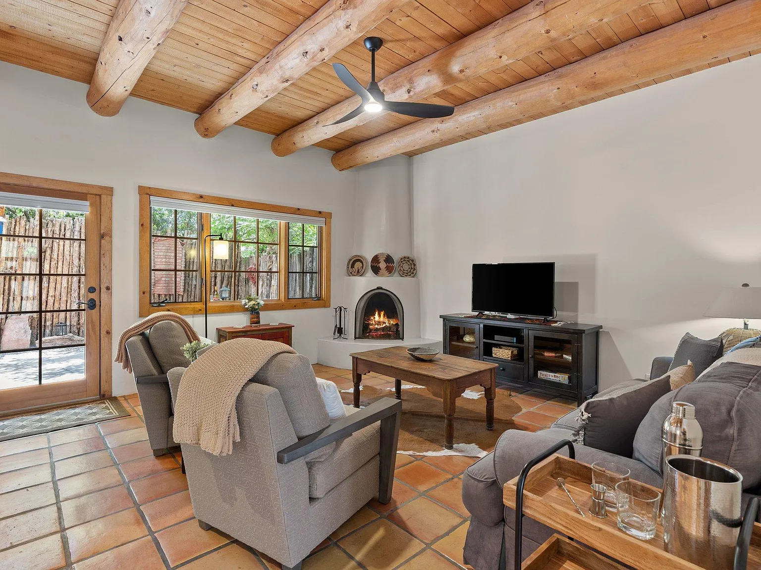 2 bed, 1189 sqft, $6,800 — Photo 4