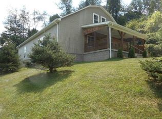 281 Short St, Coal Center, PA 15423