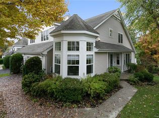 15 Apple Hill Ln, Peekskill, NY 10566