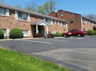 8284 Springdew Dr, Cincinnati, OH 45231