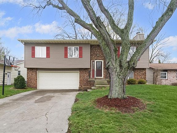 4th image of 831 S Jefferson Dr
