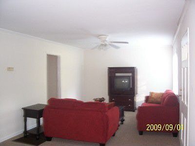 4th image of 513 Barefoot St