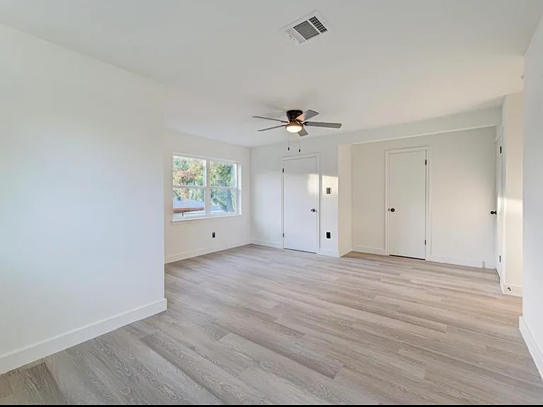 11010 Wickersham Ln — Photo 26