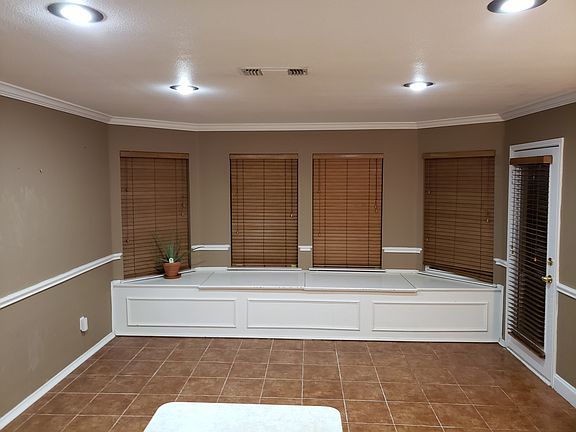 5th image of 9724 Limosine Dr