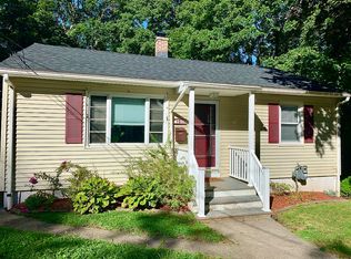 90 Circuit Ave, Waterbury, CT 06708