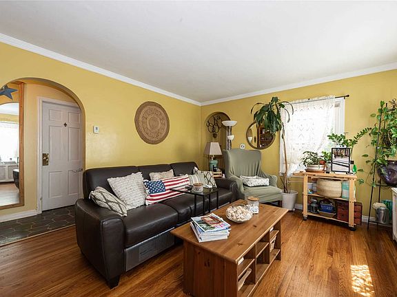 4th image of 84-46 250th St