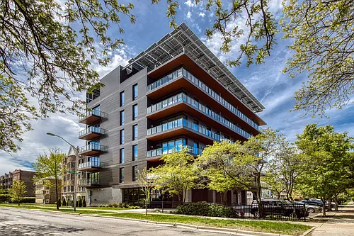 The Pierce At 7 Van Buren Photo 1