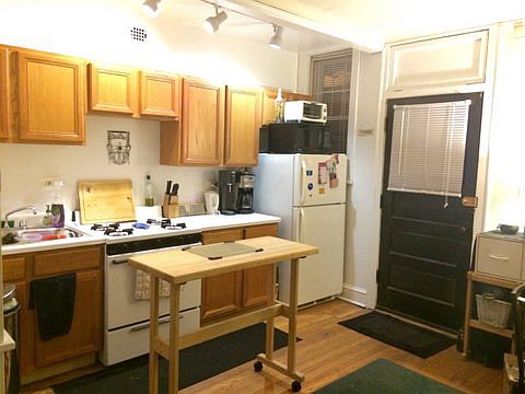 2nd image of 4426 N Seeley Ave #3B