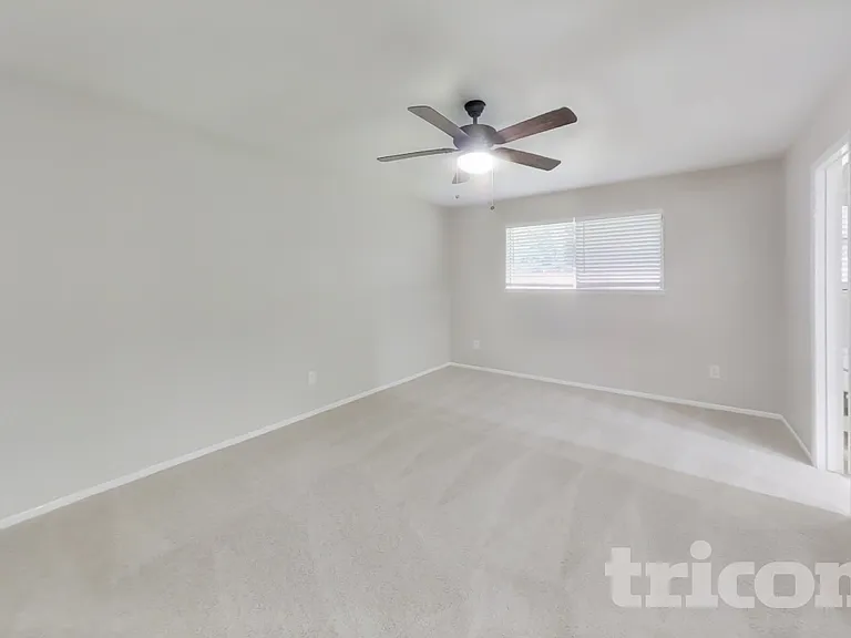 3619 Maple Glen Dr — Photo 7
