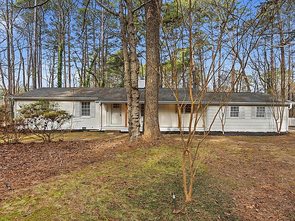 4th image of 5112 Laurie Dr