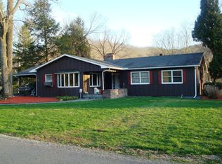 42 Lower Country Club Rd, Mount Union, PA 17066