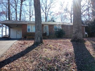 111 Acorn Dr, Greer, SC 29651