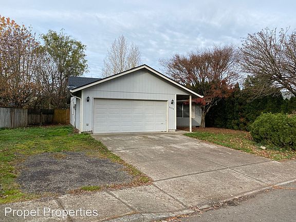 3rd image of 8514 NE 161st Ave
