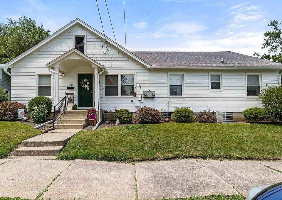 1st image of 561 Cherry Ave