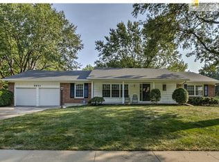 5631 W 87th St, Overland Park, KS 66207