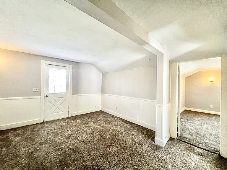 327 Center Ave #2 — Photo 9